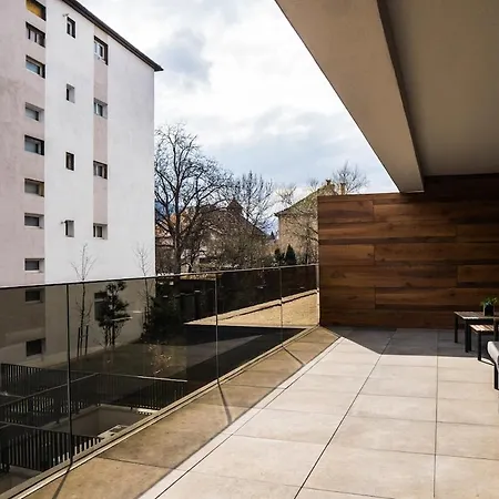 Апартаменты Cosmopolit - Downtown Charm *