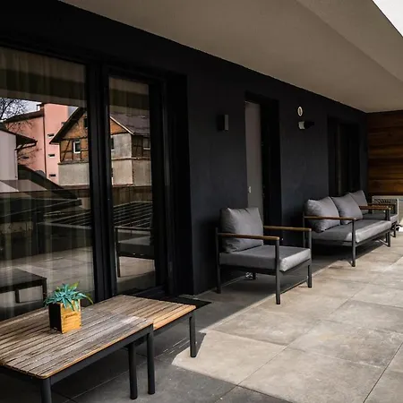 Апартаменты Cosmopolit - Downtown Charm Брашов