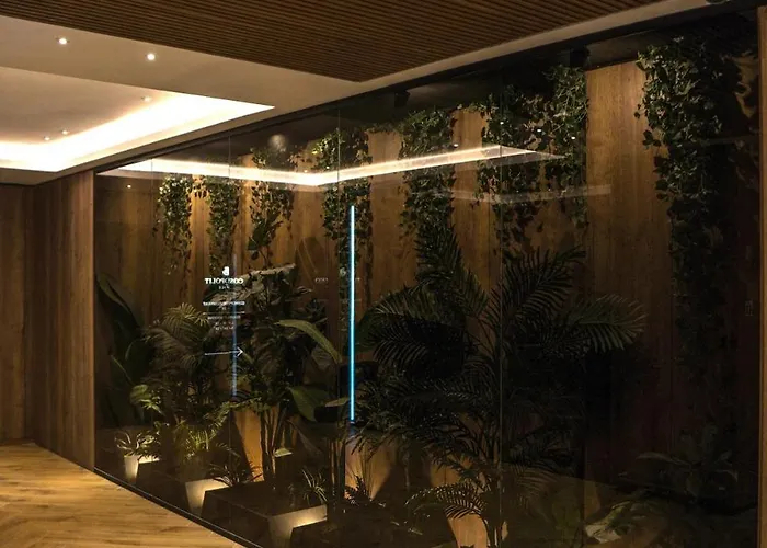 Cosmopolit - Downtown Charm Апартаменты *