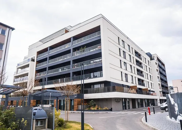 Апартаменты Cosmopolit - Downtown Charm Брашов