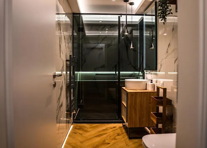 Cosmopolit - Downtown Charm Брашов