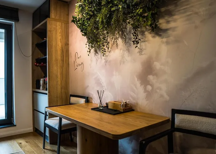 Cosmopolit - Downtown Charm Апартаменты *