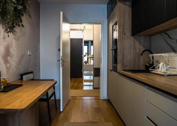 Cosmopolit - Downtown Charm Апартаменты