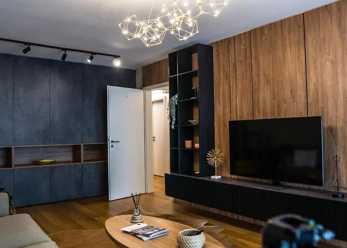 Cosmopolit - Downtown Charm Апартаменты *