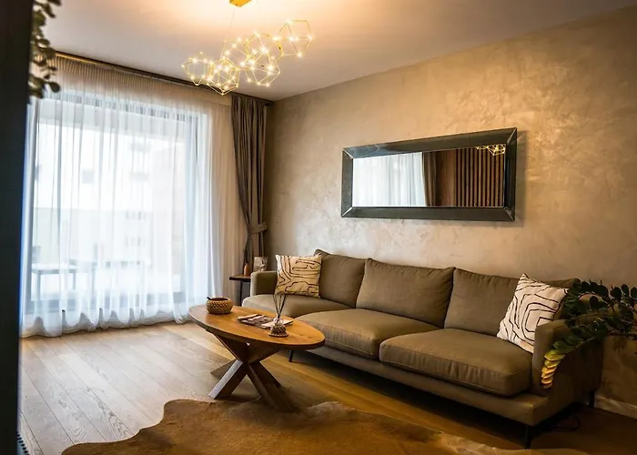 Cosmopolit - Downtown Charm